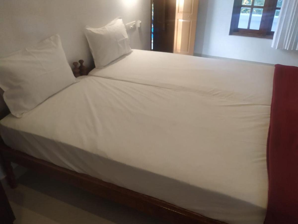 Vintage Inn Homestay Cherai Beach Exterior foto